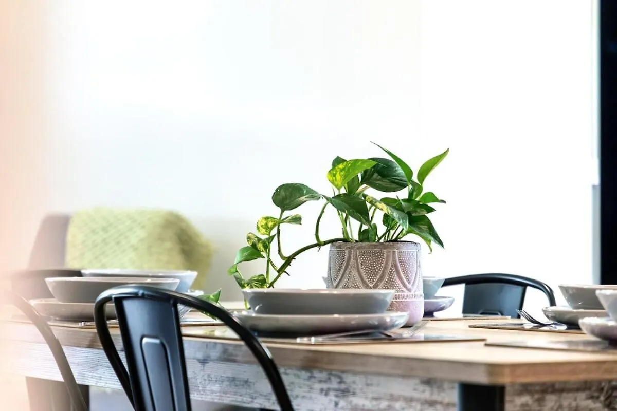 'Southport Serenity Villa' By Inn Paradise Gold Coast 0*,