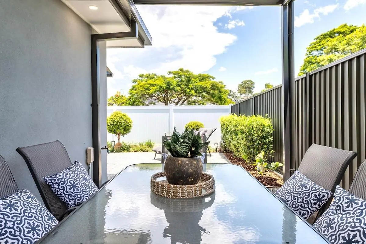 'Southport Serenity Villa' By Inn Paradise Gold Coast 0*,  Australia